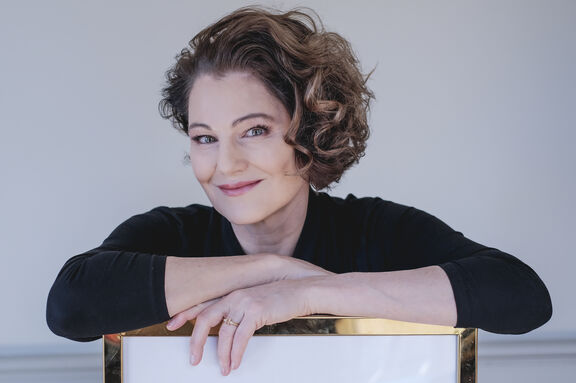 Johanni van Oostrum | Klara Beck Johanni van Oostrum
