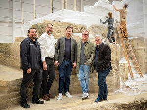 Presserundgang Winter Artservice 2025 v l n r Günther Kittler Stefan Gmainer Daniel Serafin Momme Hinrichs Christopher Winter c Andreas Hafenscher Presserundgang Winter Artservice 2025 v l n r Günther Kittler Stefan Gmainer Daniel Serafin Momme Hinrichs Christopher Winter c Andreas Hafenscher
