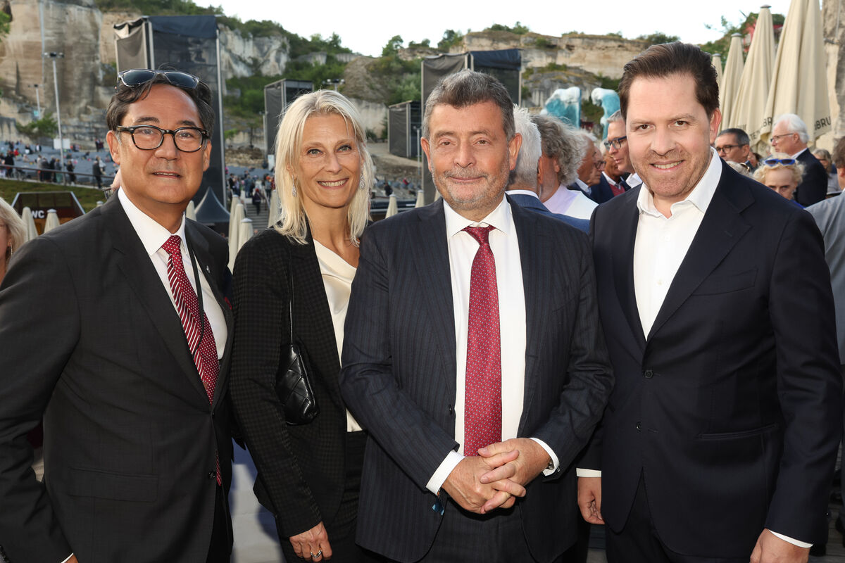 Vlnr Rico Gulda Begleitung von AR Stefan Ottrubay Daniel Serafin c Katharina Schiffl | Katharina Schiffl Vlnr Rico Gulda Begleitung von AR Stefan Ottrubay Daniel Serafin c Katharina Schiffl