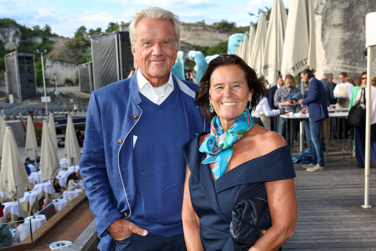 Christine Catasta mit Begleitung c Katharina Schiffl | Katharina Schiffl Christine Catasta mit Begleitung c Katharina Schiffl